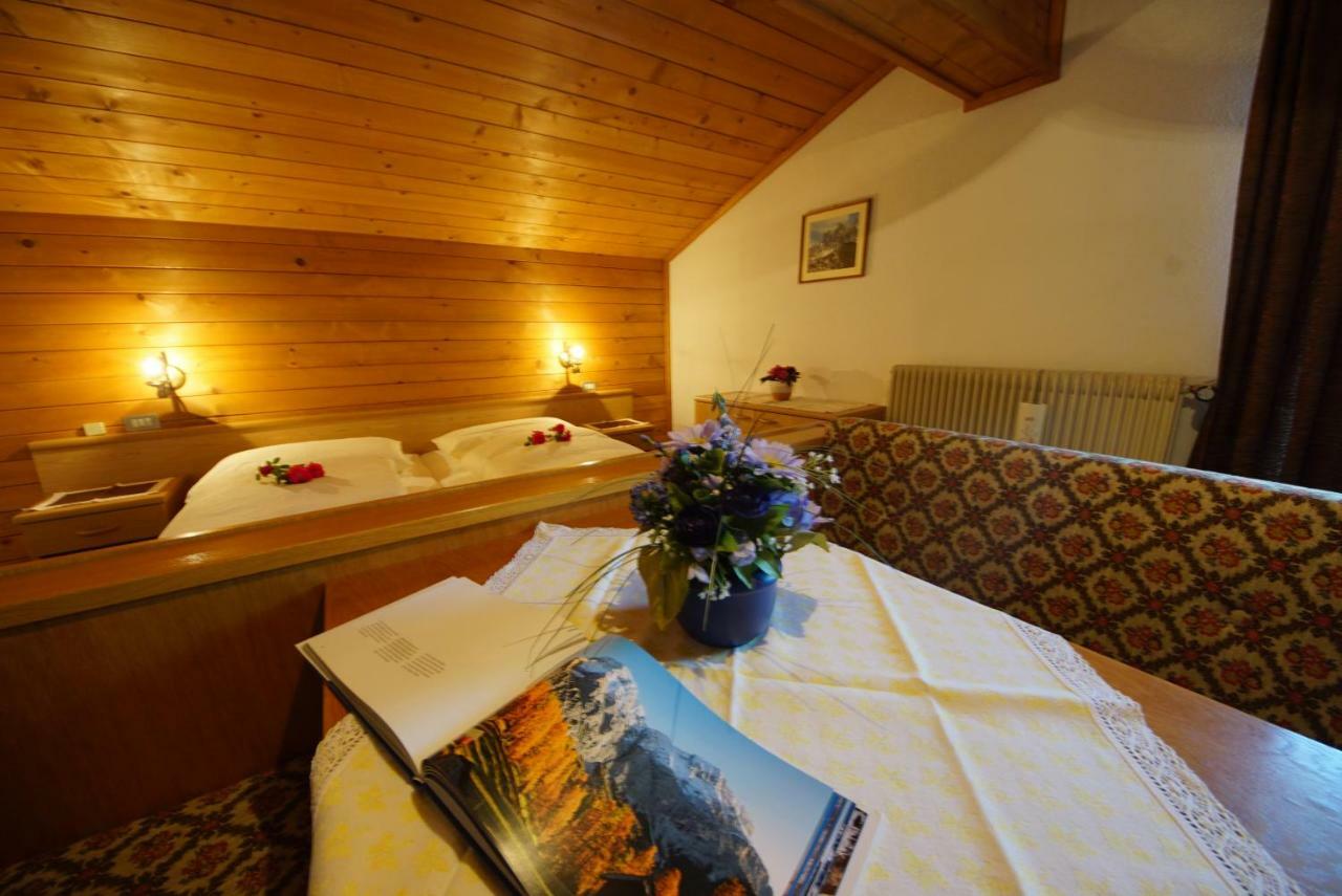 Garni Flurida Bed and Breakfast Badia  Exteriör bild