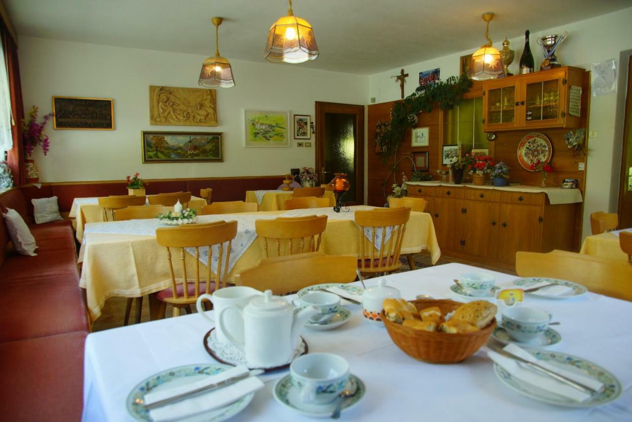 Garni Flurida Bed and Breakfast Badia  Exteriör bild
