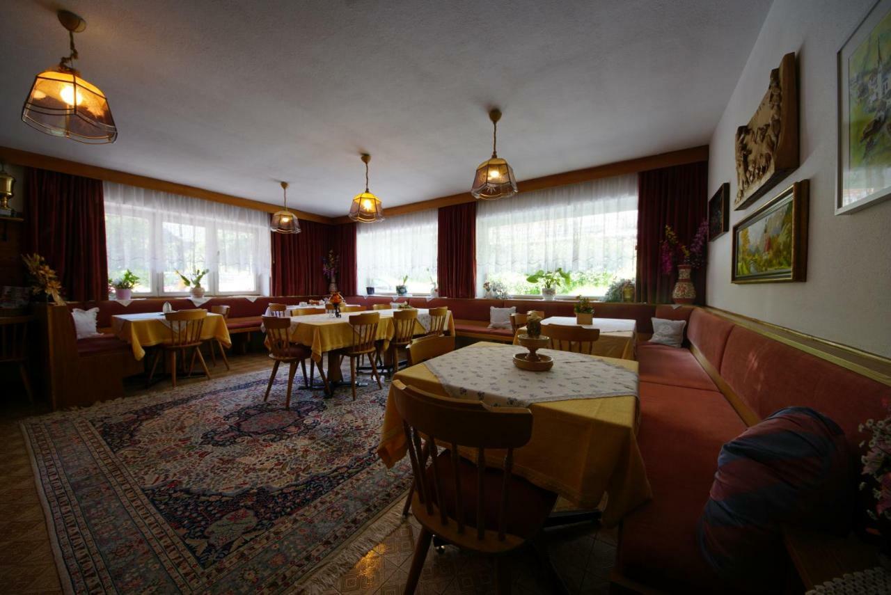 Garni Flurida Bed and Breakfast Badia  Exteriör bild